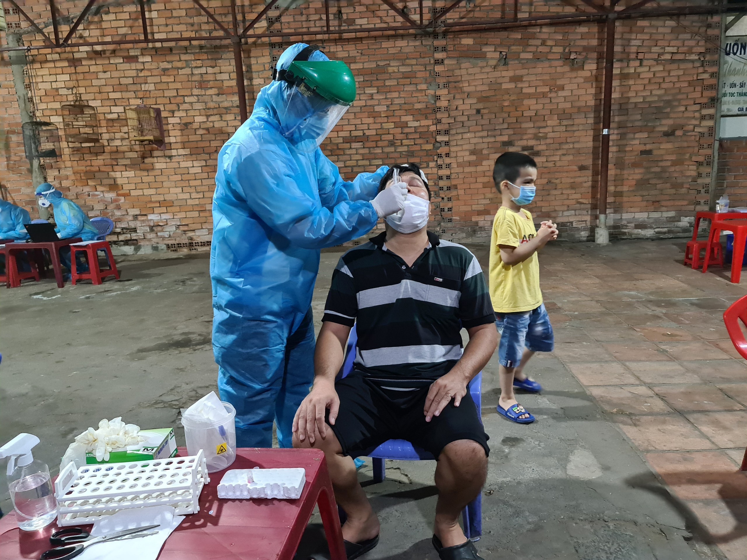 TP Hồ Chí Minh: Cán bộ, công chức, người lao động tại quận Gò Vấp sẽ được lấy mẫu xét nghiệm SARS-CoV-2